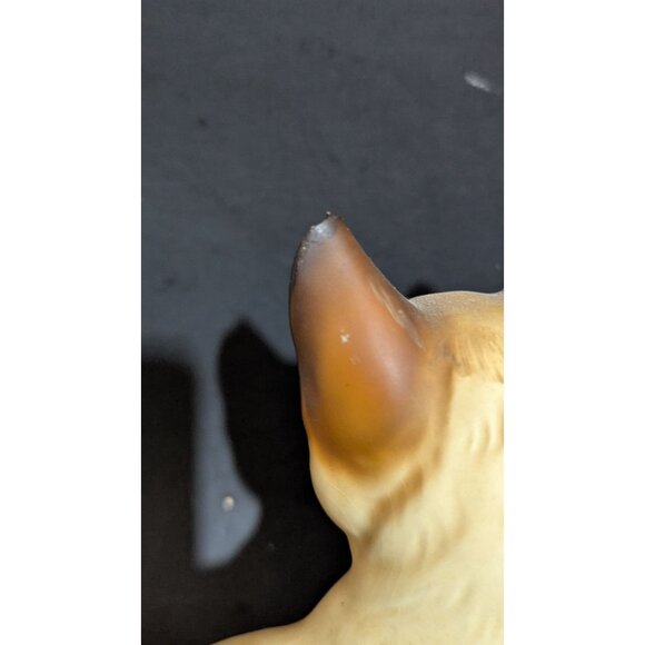 Vintage Siamese Cat Figurine Blue Eyes Hand-Painted Ceramic Decorative Piece 6" - Picture 5 of 9